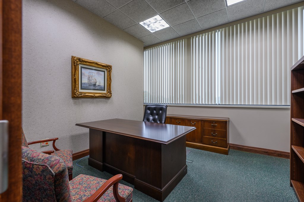 300 Southtown BLVD, Owensboro, Kentucky 42301, ,Business,For Sale,Southtown BLVD,82674