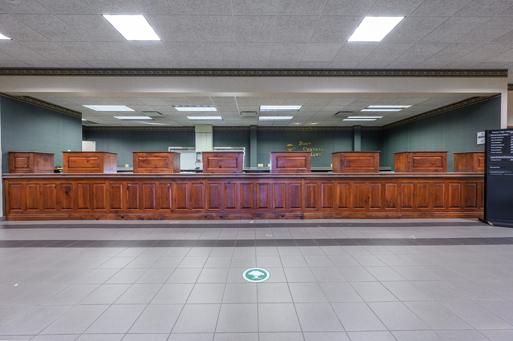300 Southtown BLVD, Owensboro, Kentucky 42301, ,Business,For Sale,Southtown BLVD,82674