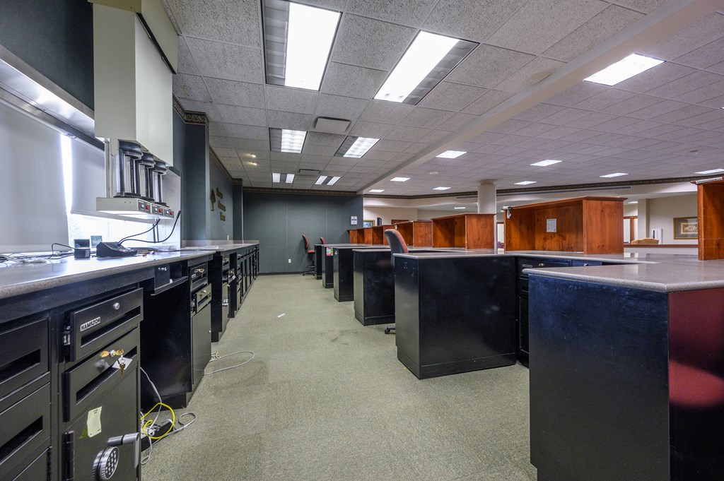 300 Southtown BLVD, Owensboro, Kentucky 42301, ,Business,For Sale,Southtown BLVD,82674