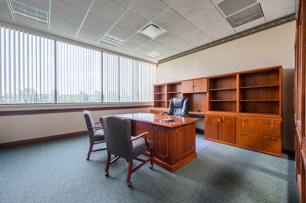 300 Southtown BLVD, Owensboro, Kentucky 42301, ,Business,For Sale,Southtown BLVD,82674