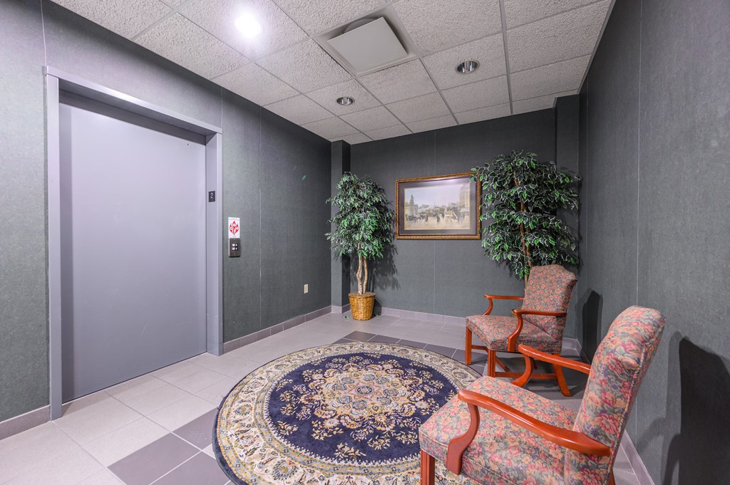 300 Southtown BLVD, Owensboro, Kentucky 42301, ,Business,For Sale,Southtown BLVD,82674