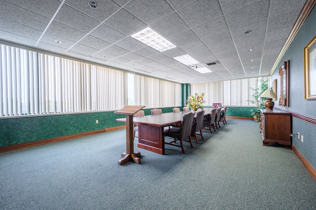 300 Southtown BLVD, Owensboro, Kentucky 42301, ,Business,For Sale,Southtown BLVD,82674