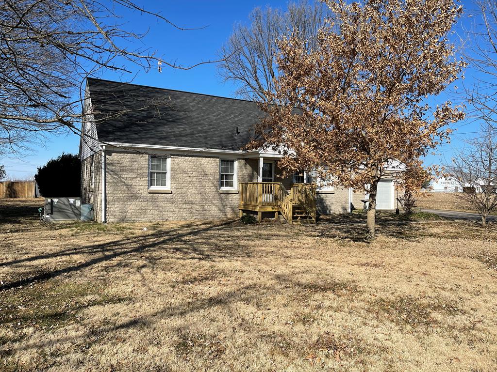 2701 Keller Rd, Owensboro, Kentucky 42301, 4 Bedrooms Bedrooms, ,1 BathroomBathrooms,Single Family Residence,For Sale,Keller Rd,83009
