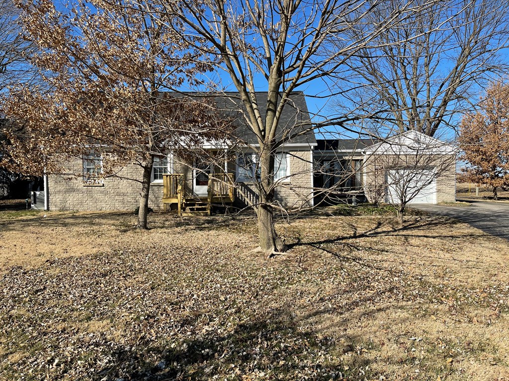 2701 Keller Rd, Owensboro, Kentucky 42301, 4 Bedrooms Bedrooms, ,1 BathroomBathrooms,Single Family Residence,For Sale,Keller Rd,83009