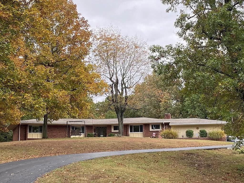 1550 Brown Badget Loop, Madisonville, Kentucky 42431, 3 Bedrooms Bedrooms, ,2 BathroomsBathrooms,Single Family Residence,For Sale,Brown Badget Loop,83059