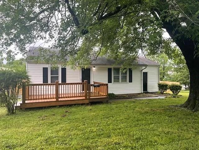 202 West Munn St, Dawson Springs, Kentucky 42408, 2 Bedrooms Bedrooms, ,1 BathroomBathrooms,Single Family Residence,For Sale,West Munn St,83071