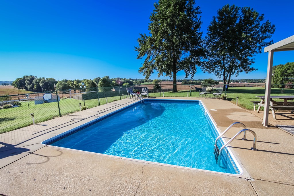 7228 Saur Road, Maceo, Kentucky 42355, 3 Bedrooms Bedrooms, ,2 BathroomsBathrooms,Single Family Residence,For Sale,Saur Road,83074