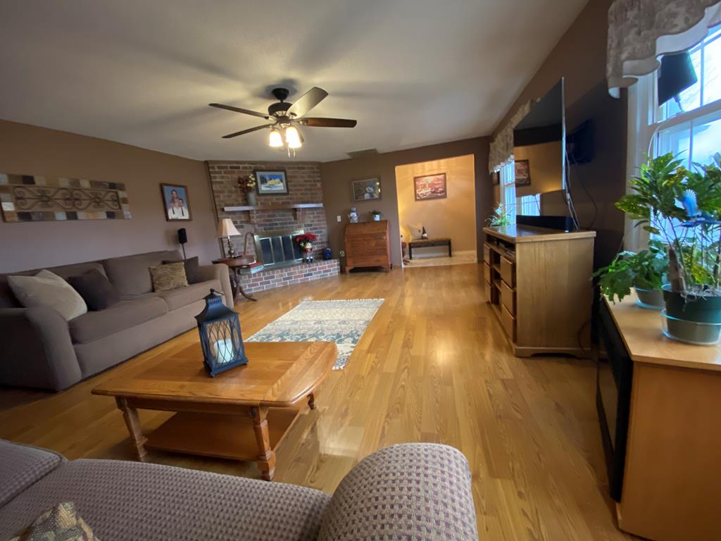 7228 Saur Road, Maceo, Kentucky 42355, 3 Bedrooms Bedrooms, ,2 BathroomsBathrooms,Single Family Residence,For Sale,Saur Road,83074
