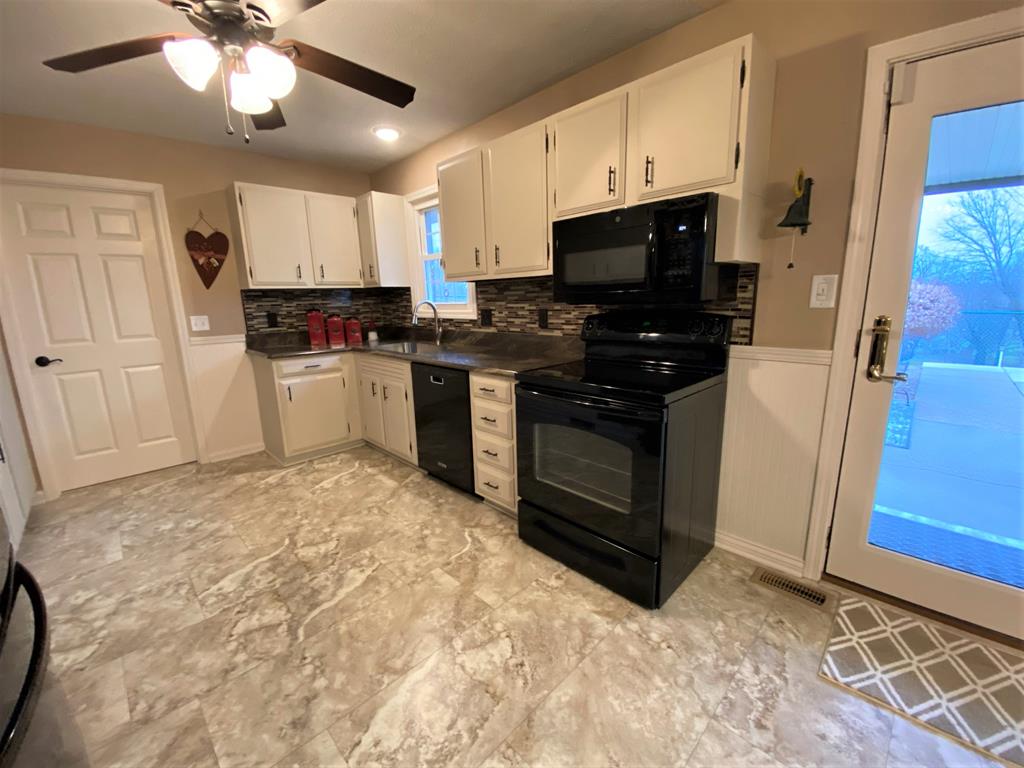 7228 Saur Road, Maceo, Kentucky 42355, 3 Bedrooms Bedrooms, ,2 BathroomsBathrooms,Single Family Residence,For Sale,Saur Road,83074