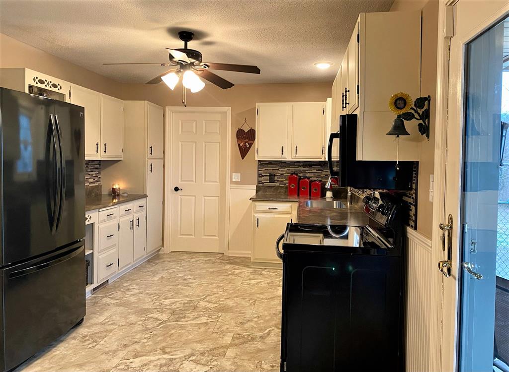 7228 Saur Road, Maceo, Kentucky 42355, 3 Bedrooms Bedrooms, ,2 BathroomsBathrooms,Single Family Residence,For Sale,Saur Road,83074