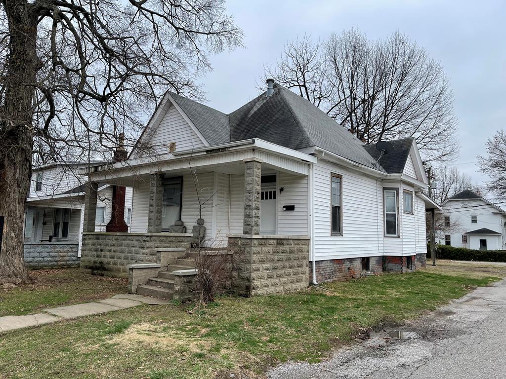 130 West 20th Street, Owensboro, Kentucky 42303, 3 Bedrooms Bedrooms, ,2 BathroomsBathrooms,Single Family Residence,For Sale,West 20th Street,83161