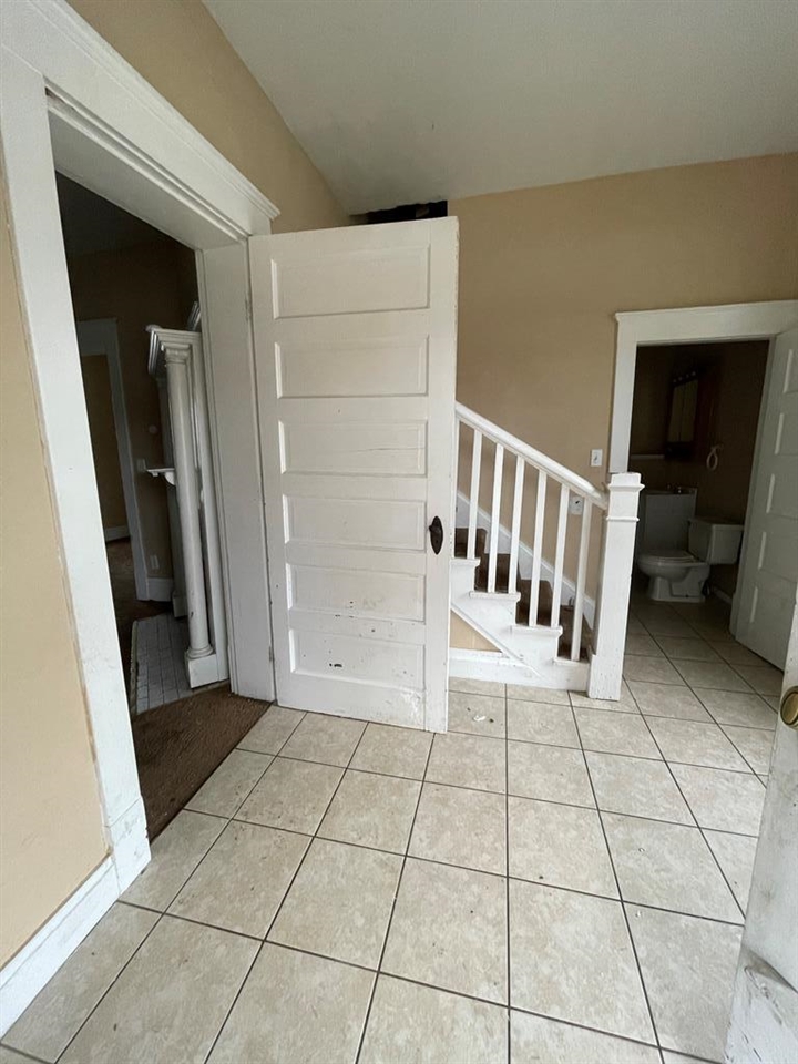 130 West 20th Street, Owensboro, Kentucky 42303, 3 Bedrooms Bedrooms, ,2 BathroomsBathrooms,Single Family Residence,For Sale,West 20th Street,83161