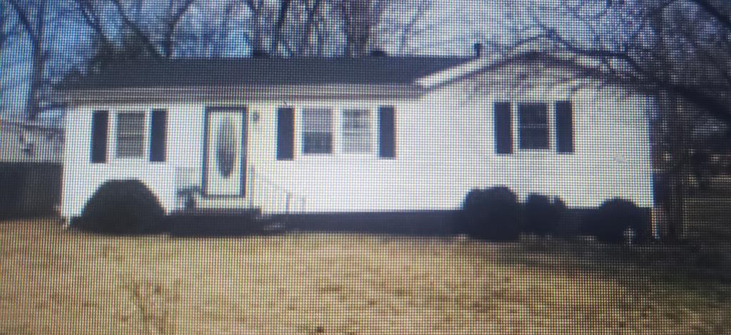 106 School St., Livermore, Kentucky 42352, 3 Bedrooms Bedrooms, ,2 BathroomsBathrooms,Single Family Residence,For Sale,School St.,83195