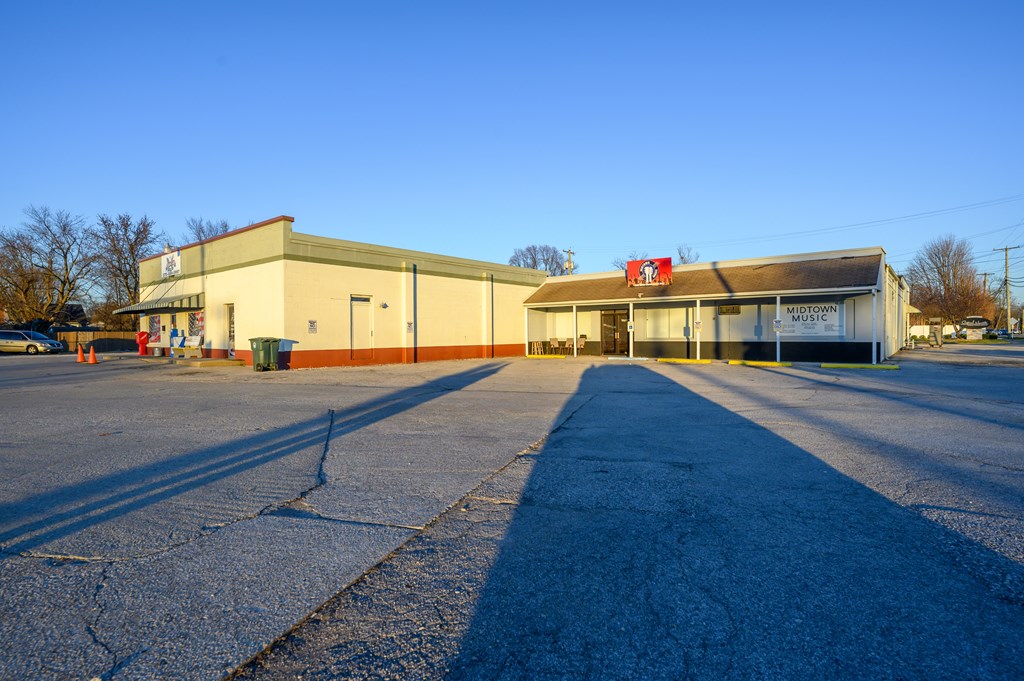 2125 Triplett Street, Owensboro, Kentucky 42303, ,Retail,For Sale,Triplett Street,83199
