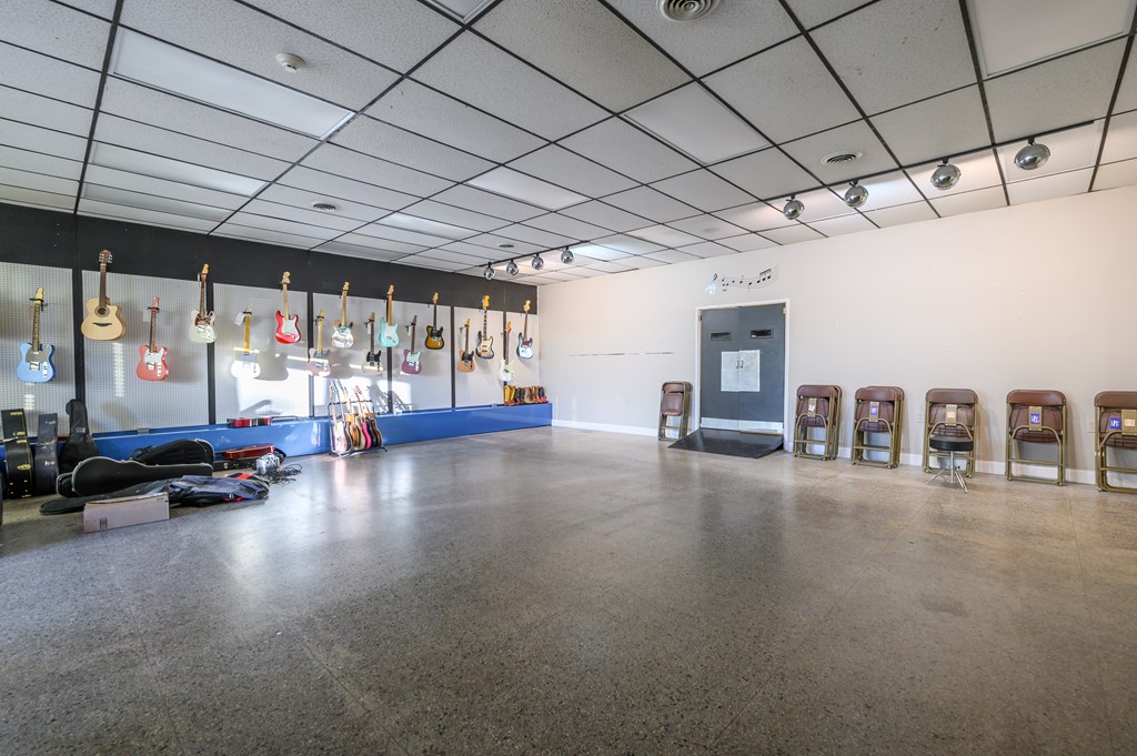 2125 Triplett Street, Owensboro, Kentucky 42303, ,Retail,For Sale,Triplett Street,83199