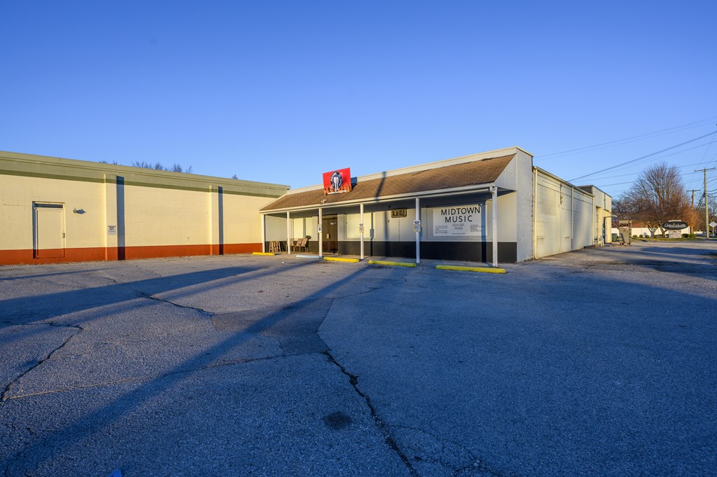 2125 Triplett Street, Owensboro, Kentucky 42303, ,Retail,For Sale,Triplett Street,83199