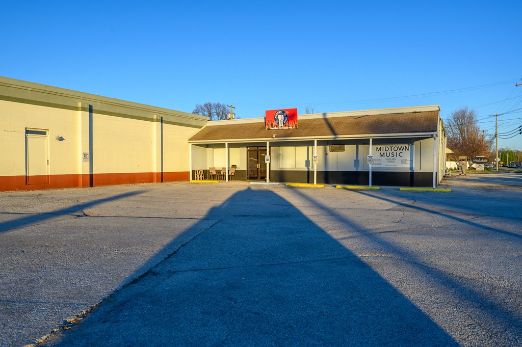 2125 Triplett Street, Owensboro, Kentucky 42303, ,Retail,For Sale,Triplett Street,83199