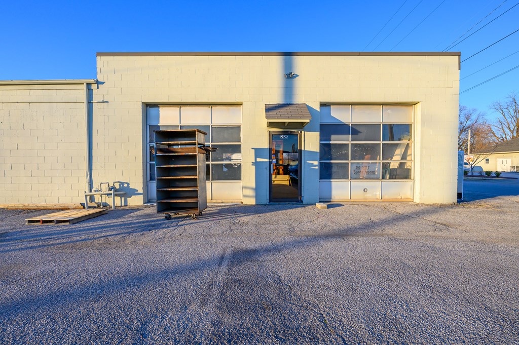 2125 Triplett Street, Owensboro, Kentucky 42303, ,Retail,For Sale,Triplett Street,83199