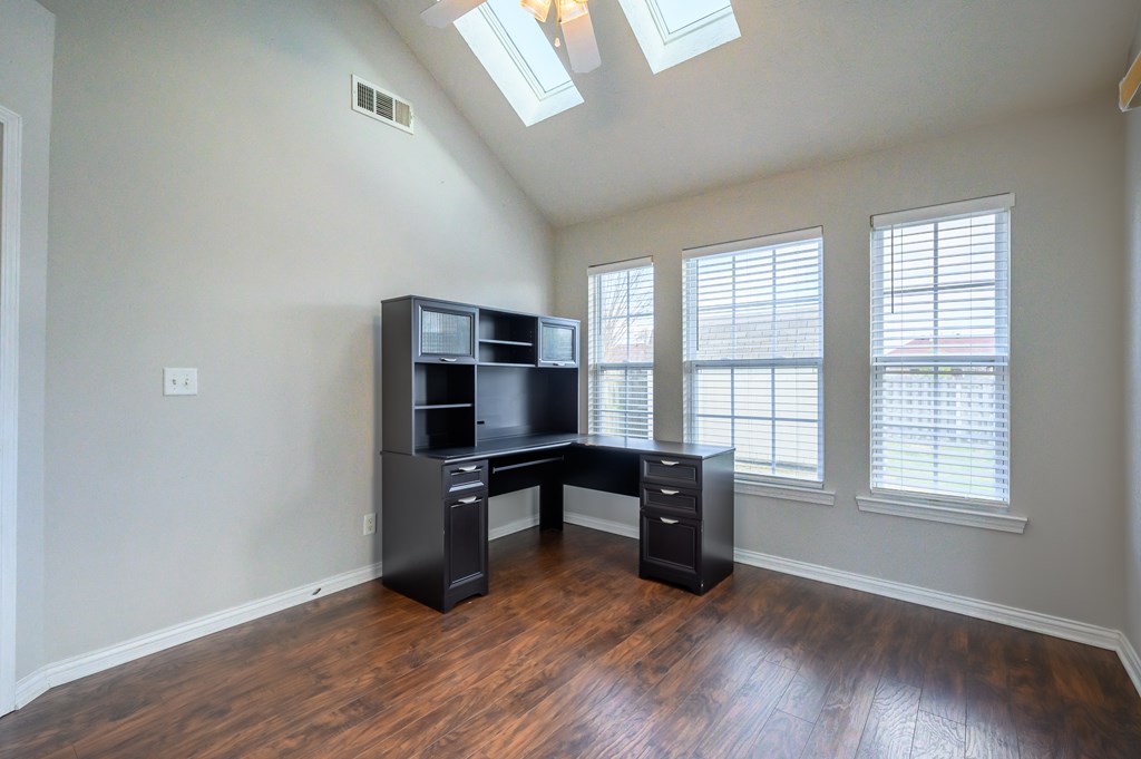 2237 Village Run, Owensboro, Kentucky 42303, 3 Bedrooms Bedrooms, ,2 BathroomsBathrooms,Single Family Residence,For Sale,Village Run,83232