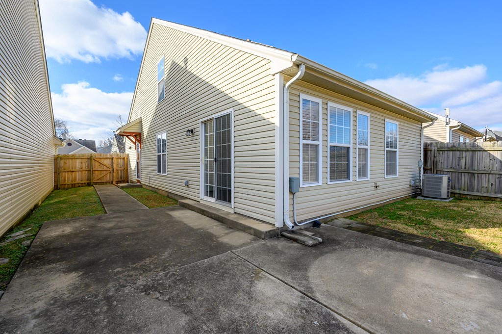 2237 Village Run, Owensboro, Kentucky 42303, 3 Bedrooms Bedrooms, ,2 BathroomsBathrooms,Single Family Residence,For Sale,Village Run,83232