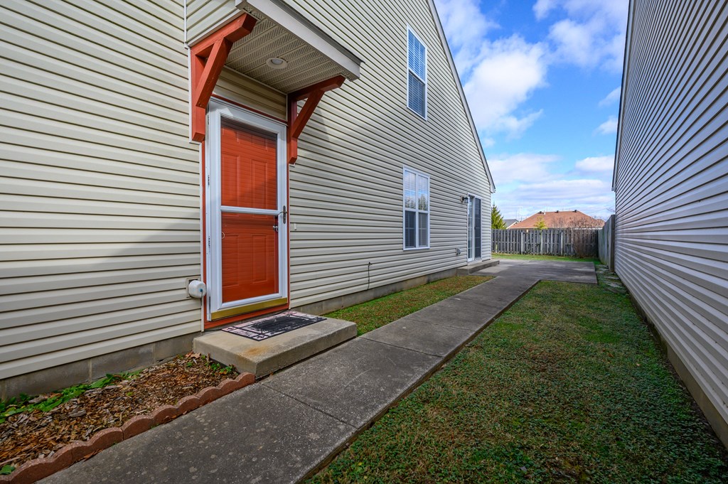2237 Village Run, Owensboro, Kentucky 42303, 3 Bedrooms Bedrooms, ,2 BathroomsBathrooms,Single Family Residence,For Sale,Village Run,83232