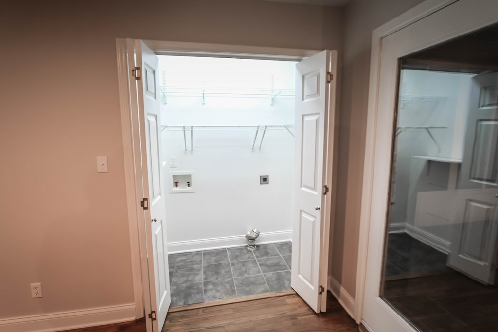 2724 Saint Patrick Dr., Henderson, Kentucky 42420, 4 Bedrooms Bedrooms, ,2 BathroomsBathrooms,Single Family Residence,For Sale,Saint Patrick Dr.,83236