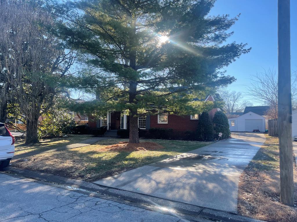 2014 Locust Street, Owensboro, Kentucky 42301, 2 Bedrooms Bedrooms, ,1 BathroomBathrooms,Single Family Residence,For Sale,Locust Street,83497