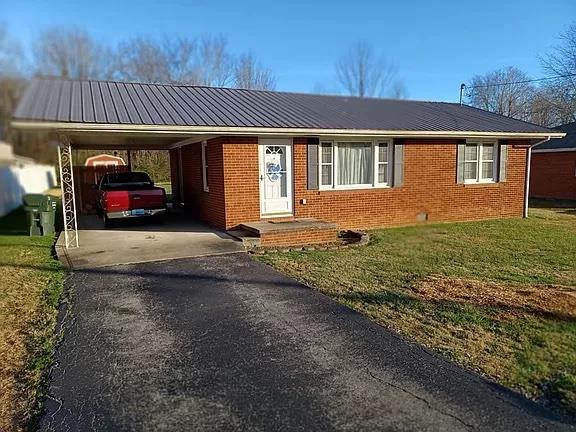 782 Plainview Dr, Madisonville, Kentucky 42431, 2 Bedrooms Bedrooms, ,1 BathroomBathrooms,Single Family Residence,For Sale,Plainview Dr,83578