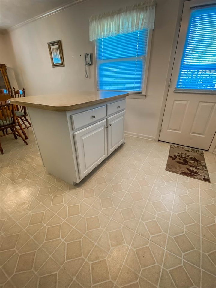 808 Christopher Greenup Dr., Owensboro, Kentucky 42303, 3 Bedrooms Bedrooms, ,1 BathroomBathrooms,Single Family Residence,For Sale,Christopher Greenup Dr.,83688