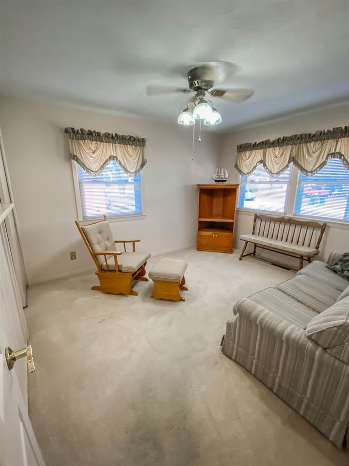 808 Christopher Greenup Dr., Owensboro, Kentucky 42303, 3 Bedrooms Bedrooms, ,1 BathroomBathrooms,Single Family Residence,For Sale,Christopher Greenup Dr.,83688