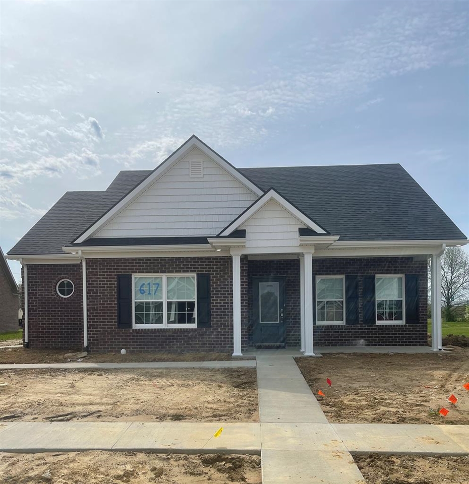 617 Stableford Circle, Owensboro, Kentucky 42303, 2 Bedrooms Bedrooms, ,2 BathroomsBathrooms,Single Family Residence,For Sale,Stableford Circle,84041
