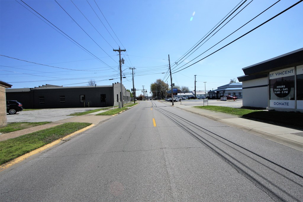 1743 Daviess St, Owensboro, Kentucky 42303, ,Business,For Sale,Daviess St,84050
