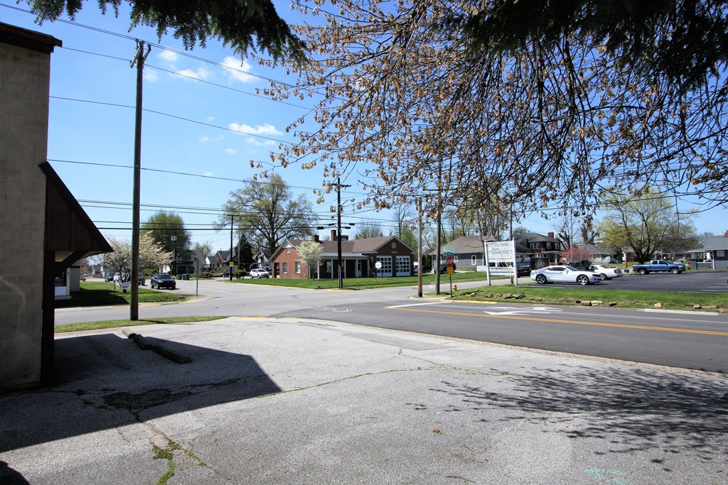 1743 Daviess St, Owensboro, Kentucky 42303, ,Business,For Sale,Daviess St,84050
