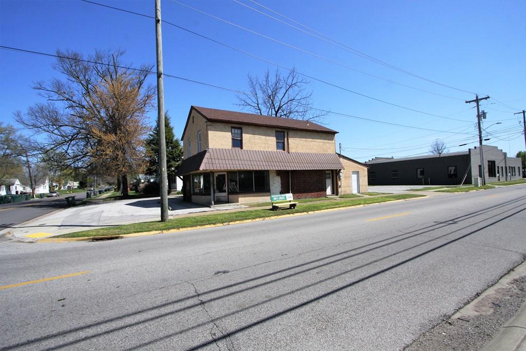 1743 Daviess St, Owensboro, Kentucky 42303, ,Business,For Sale,Daviess St,84050