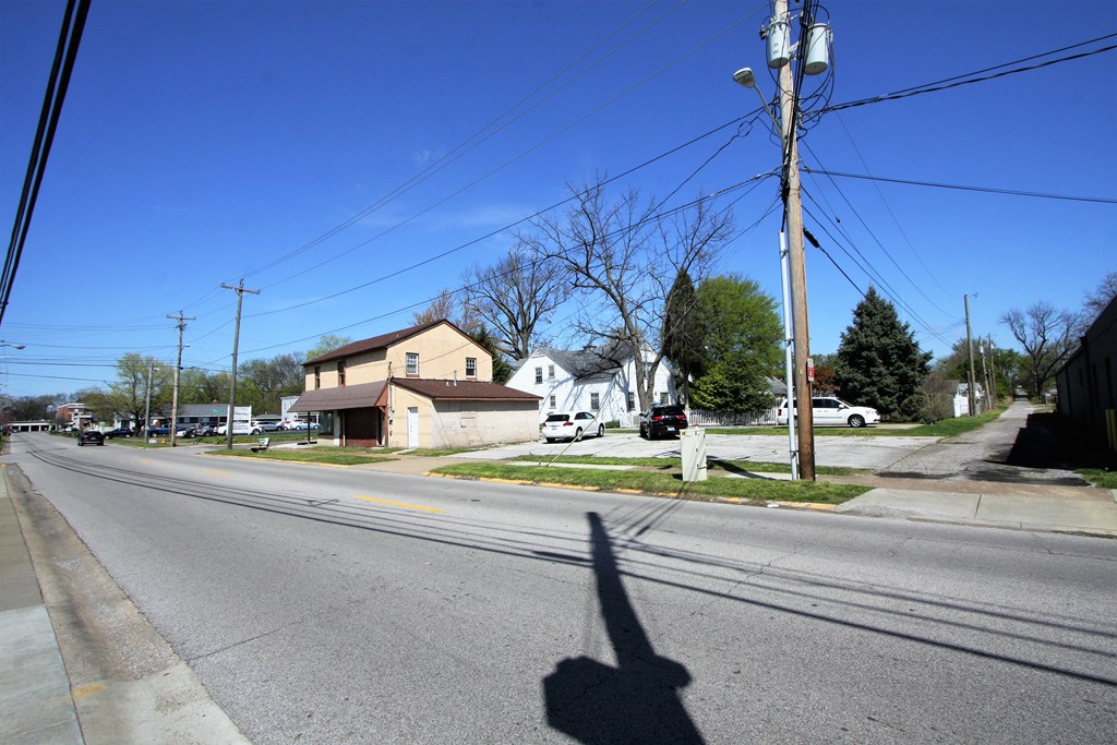 1743 Daviess St, Owensboro, Kentucky 42303, ,Business,For Sale,Daviess St,84050