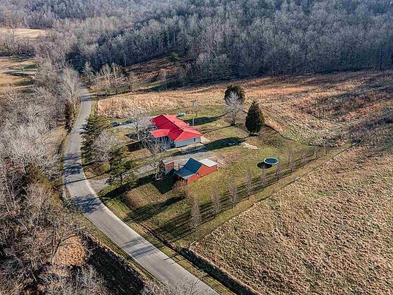 2140 Nunn Switch Rd, Marion, Kentucky 42064, 3 Bedrooms Bedrooms, ,2 BathroomsBathrooms,Single Family Residence,For Sale,Nunn Switch Rd,84092