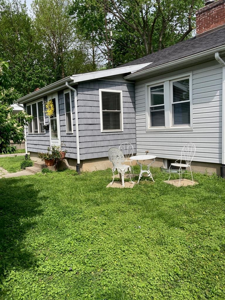 1627 Mayo Avenue, Owensboro, Kentucky 42301, 1 Bedroom Bedrooms, ,1 BathroomBathrooms,Single Family Residence,For Sale,Mayo Avenue,84136