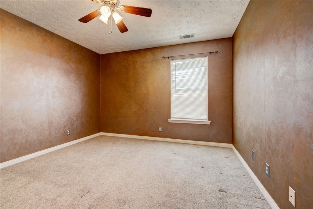 3121 Village Gate Cove, Owensboro, Kentucky 42303, 2 Bedrooms Bedrooms, ,2 BathroomsBathrooms,Single Family Residence,For Sale,Village Gate Cove,84137