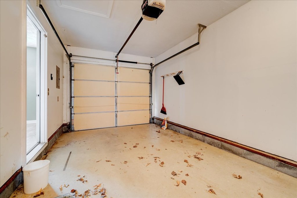 3121 Village Gate Cove, Owensboro, Kentucky 42303, 2 Bedrooms Bedrooms, ,2 BathroomsBathrooms,Single Family Residence,For Sale,Village Gate Cove,84137