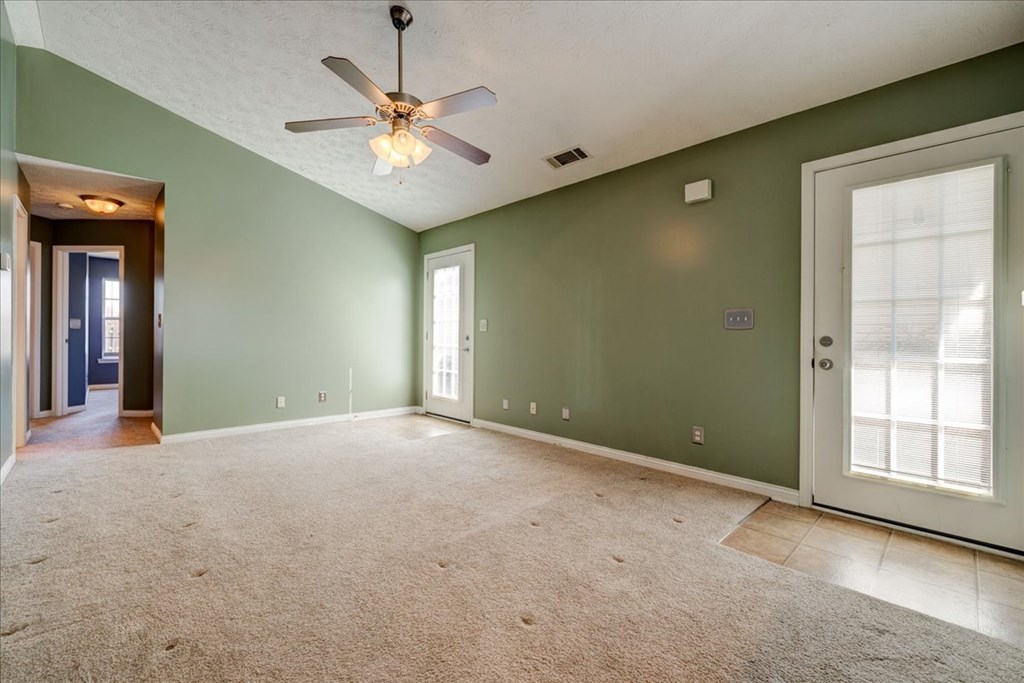 3121 Village Gate Cove, Owensboro, Kentucky 42303, 2 Bedrooms Bedrooms, ,2 BathroomsBathrooms,Single Family Residence,For Sale,Village Gate Cove,84137