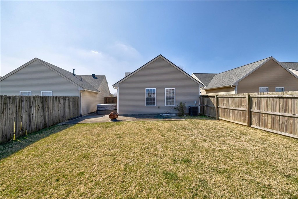 3121 Village Gate Cove, Owensboro, Kentucky 42303, 2 Bedrooms Bedrooms, ,2 BathroomsBathrooms,Single Family Residence,For Sale,Village Gate Cove,84137