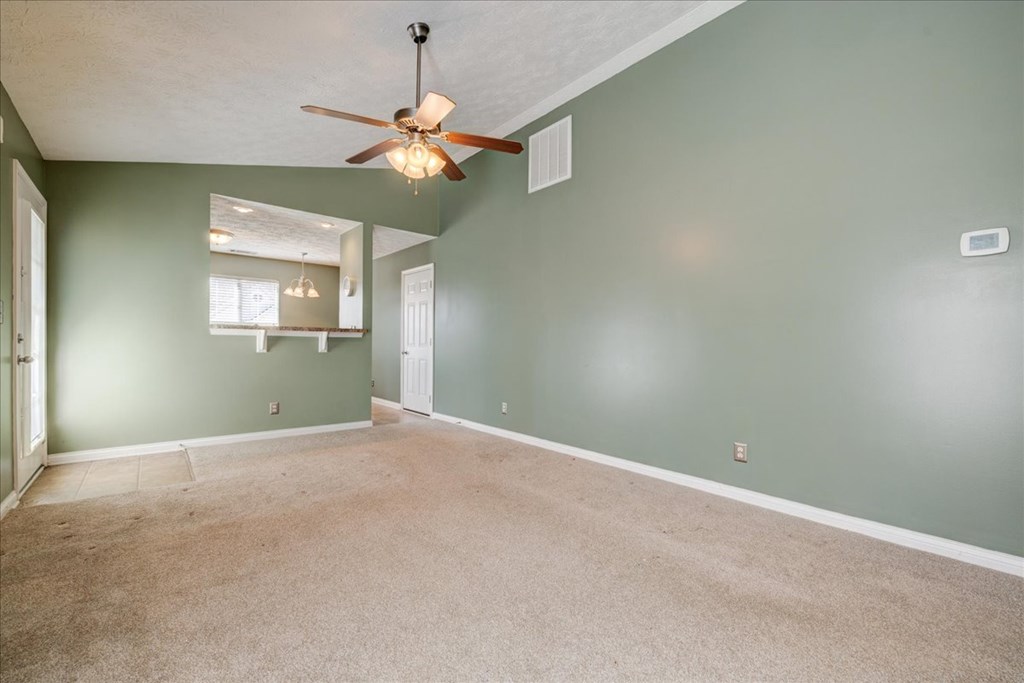 3121 Village Gate Cove, Owensboro, Kentucky 42303, 2 Bedrooms Bedrooms, ,2 BathroomsBathrooms,Single Family Residence,For Sale,Village Gate Cove,84137