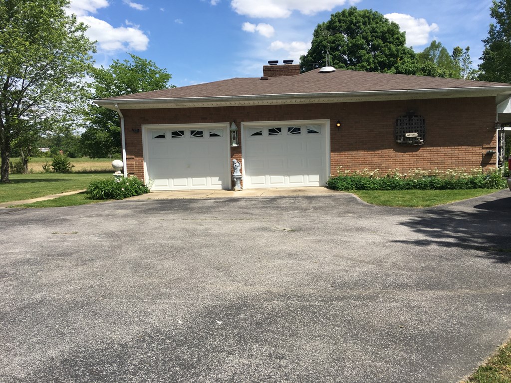5253 Hwy 136 (aka Livermore Rd), Hartford, Kentucky 42347, 4 Bedrooms Bedrooms, ,3 BathroomsBathrooms,Single Family Residence,For Sale,Hwy 136 (aka Livermore Rd),84155