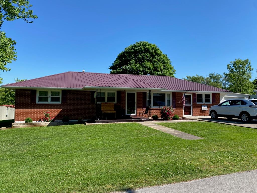 409 W High Street, Irvington, Kentucky 40146, 3 Bedrooms Bedrooms, ,2 BathroomsBathrooms,Single Family Residence,For Sale,W High Street,84281