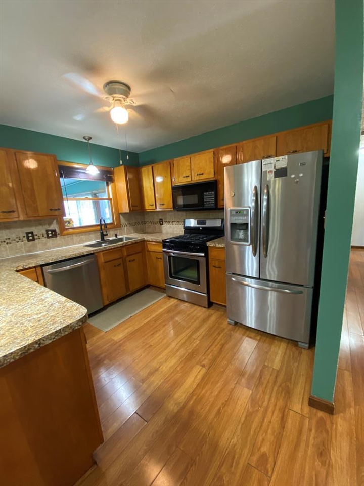 2503 Middleground Dr. N., Owensboro, Kentucky 42301, 3 Bedrooms Bedrooms, ,2 BathroomsBathrooms,Single Family Residence,For Sale,Middleground Dr. N.,84467