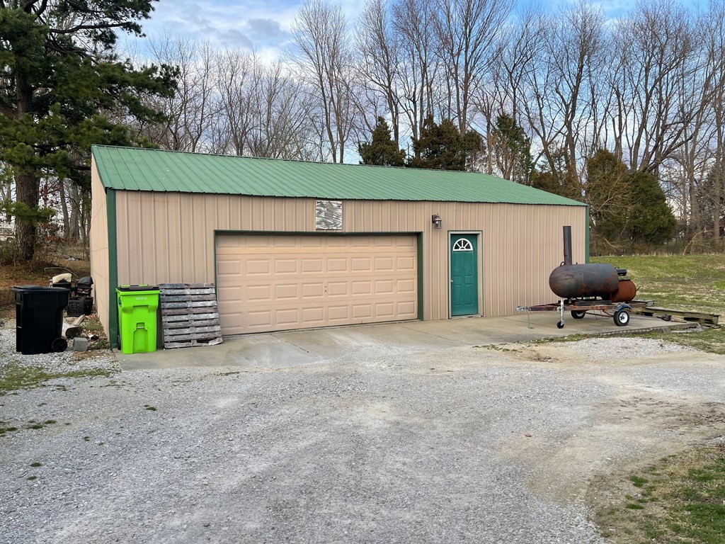10241 Hwy 54, Whitesville, Kentucky 42378, 4 Bedrooms Bedrooms, ,1 BathroomBathrooms,Single Family Residence,For Sale,Hwy 54,84671