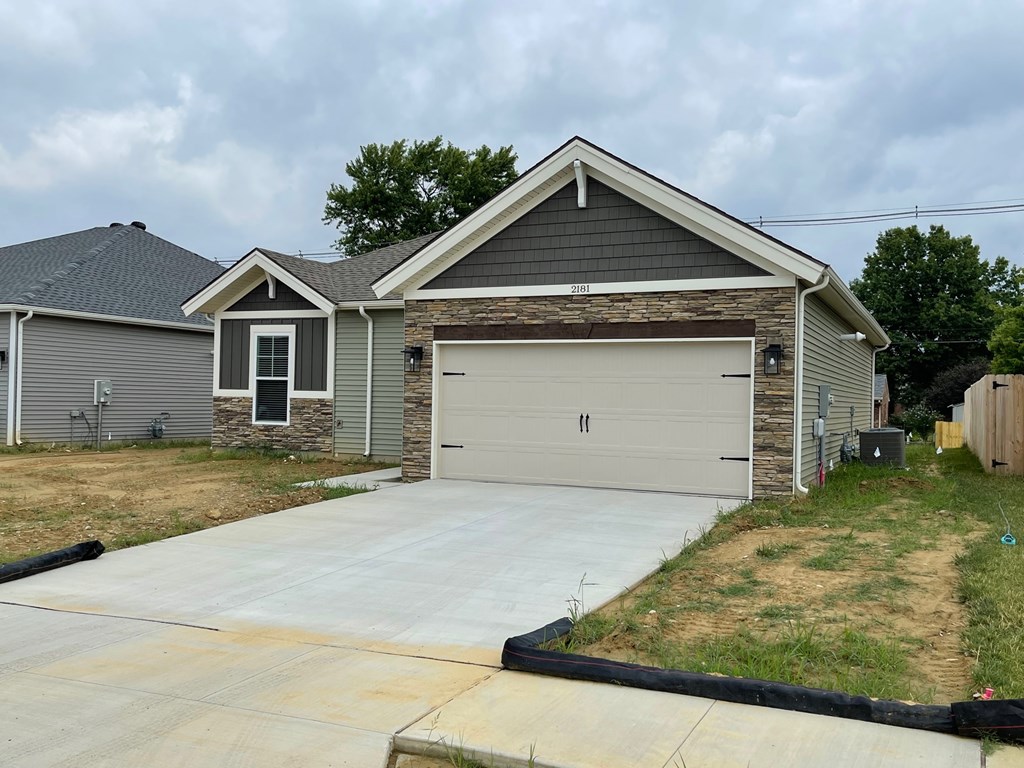 2181 Ottawa Dr, Owensboro, Kentucky 42301, 3 Bedrooms Bedrooms, ,2 BathroomsBathrooms,Single Family Residence,For Sale,Ottawa Dr,84728