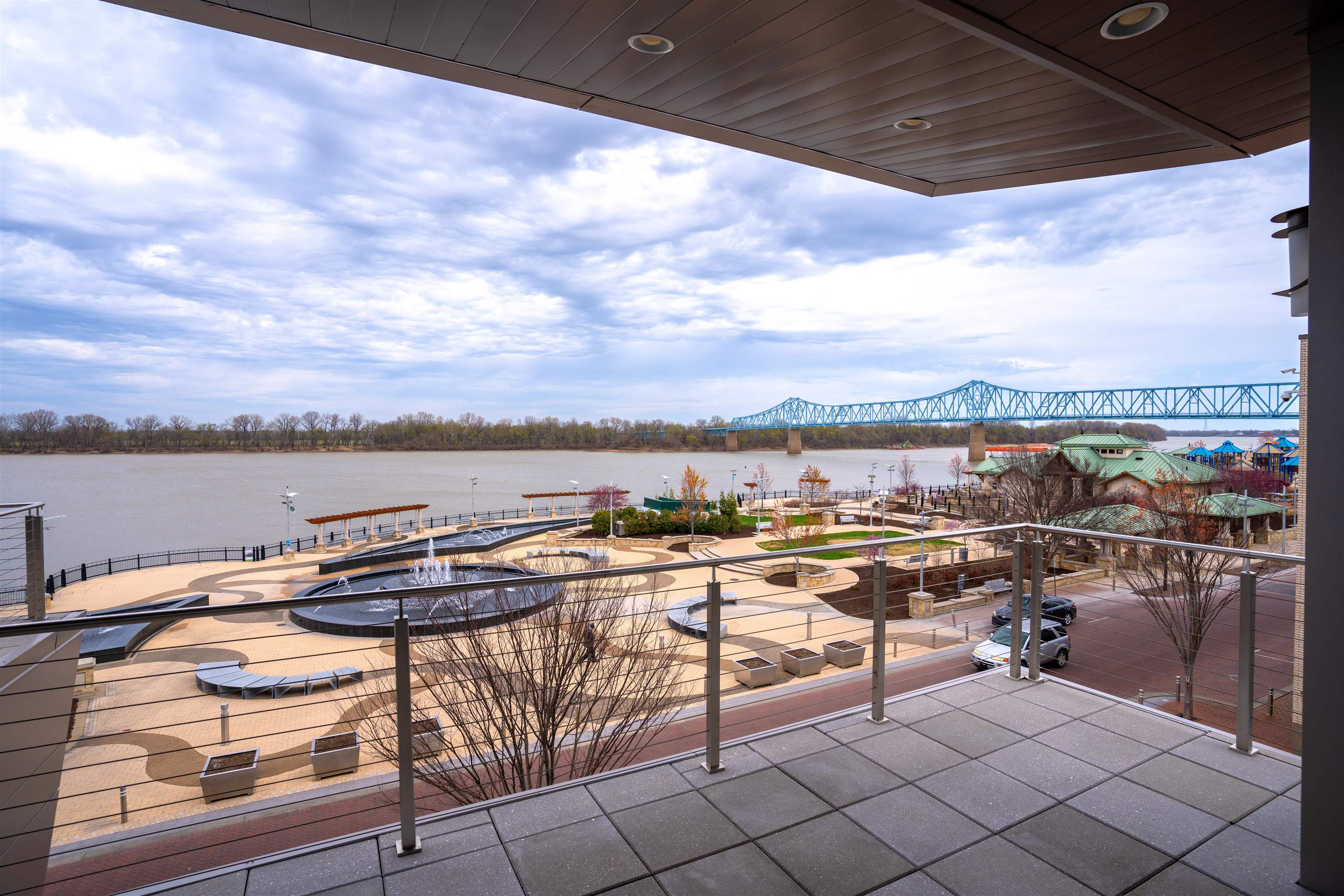 101 Frederica Street, Unit 202, Owensboro, Kentucky 42301, 3 Bedrooms Bedrooms, ,3 BathroomsBathrooms,Condominium,For Sale,Frederica Street, Unit 202,84744