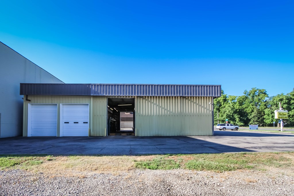 1111 Frederica St, Owensboro, Kentucky 42301, ,Business,For Sale,Frederica St,84774