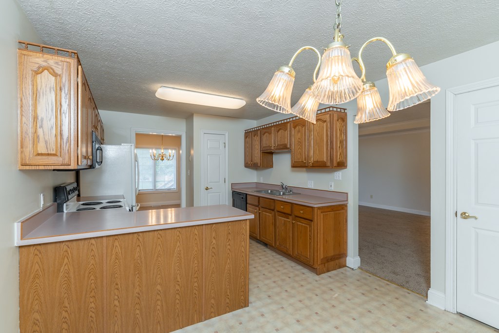 4520 Remington Way, Owensboro, Kentucky 42301, 4 Bedrooms Bedrooms, ,2 BathroomsBathrooms,Single Family Residence,For Sale,Remington Way,85023